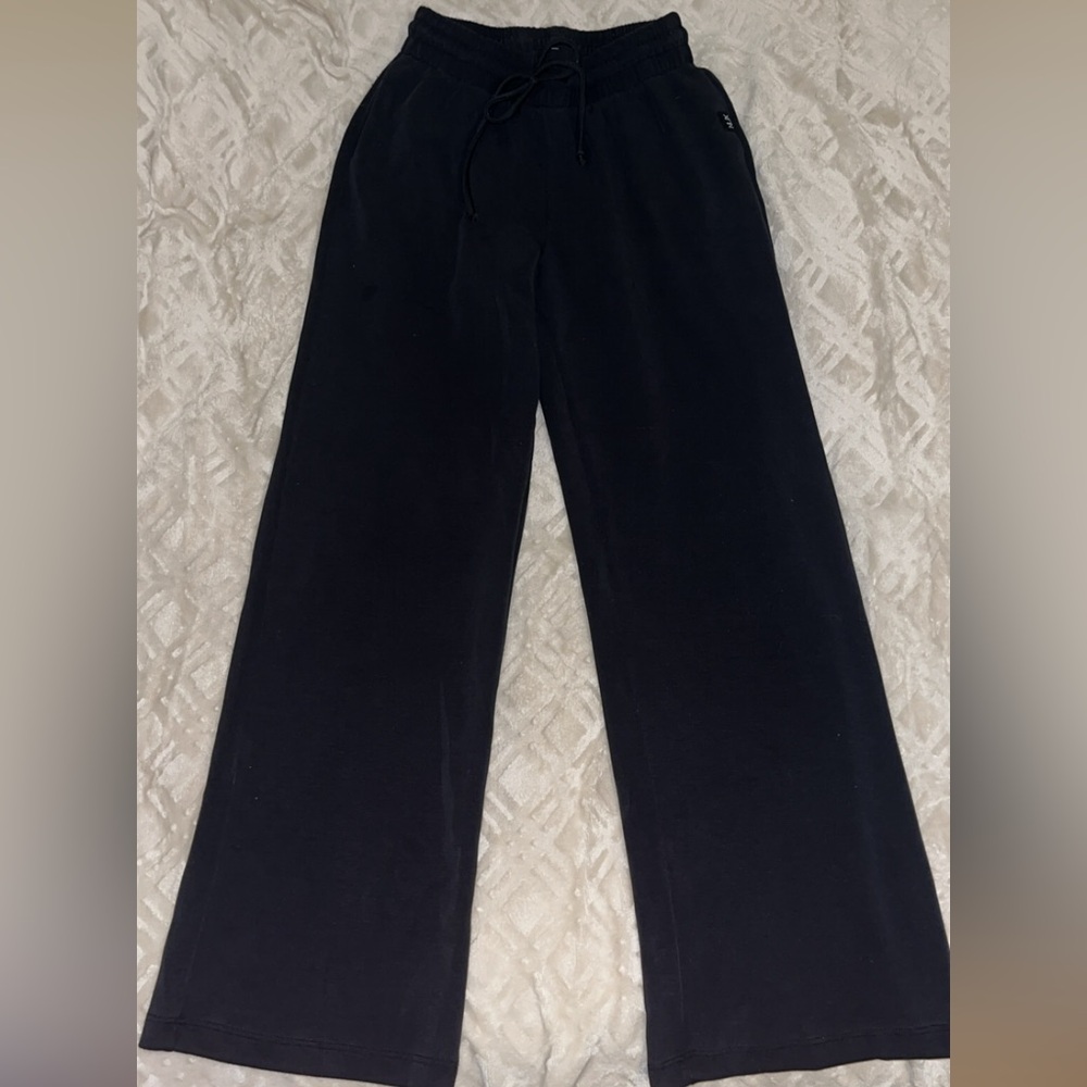 NUX Women’s Black Sweatpants